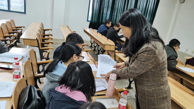 职业培训学校收费模式解析：课时制与课程制的区别